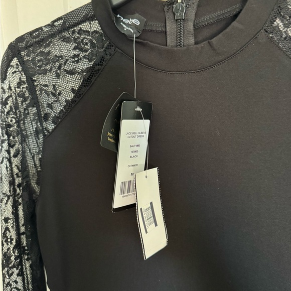 NWT Bebe Lace Bell Sleeve Cutout Panel Long Sleeve Mini Dress Medium - Picture 5 of 7